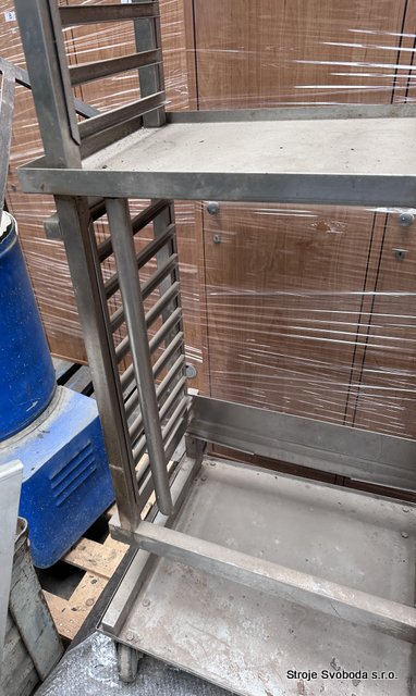 Odkládací regálový vozík - gastro  (Odkladaci regalovy vozik gastro (4).JPG)